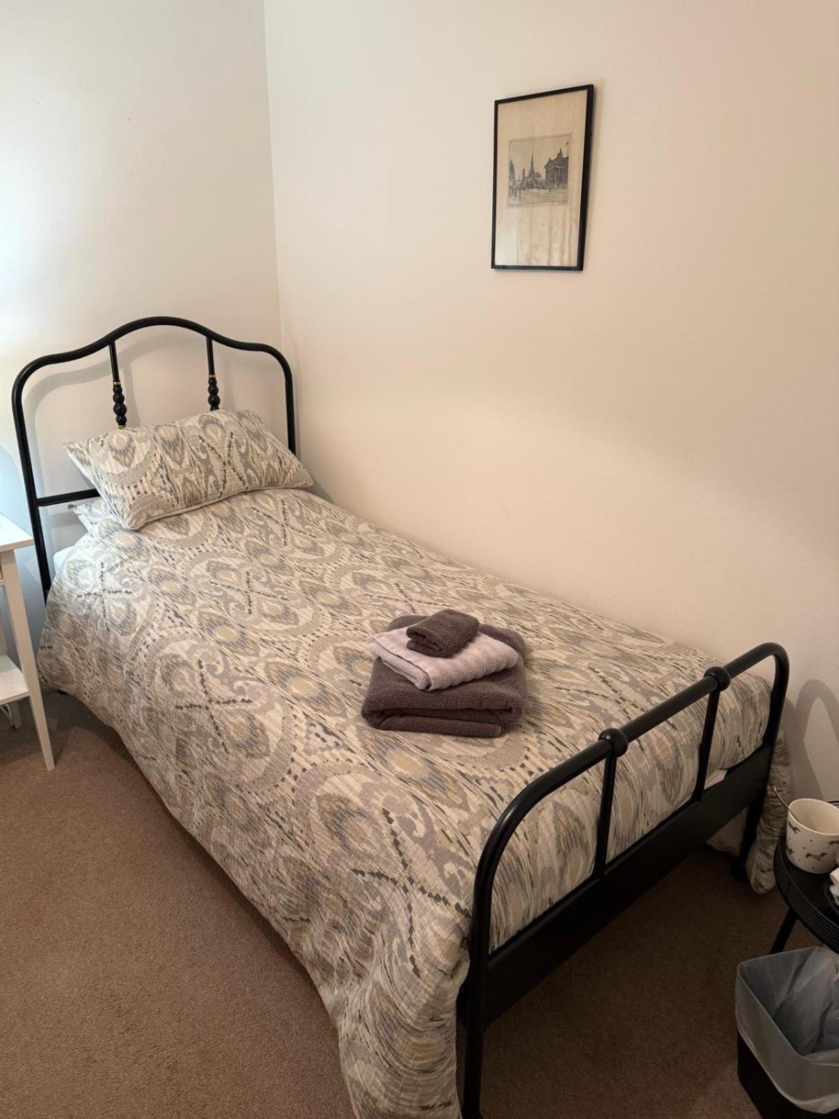 Single Room With Beautiful Garden エディンバラ エクステリア 写真